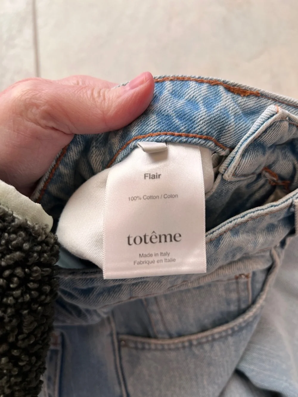 Totême Flair Denim Jeans - Picture 3 of 10